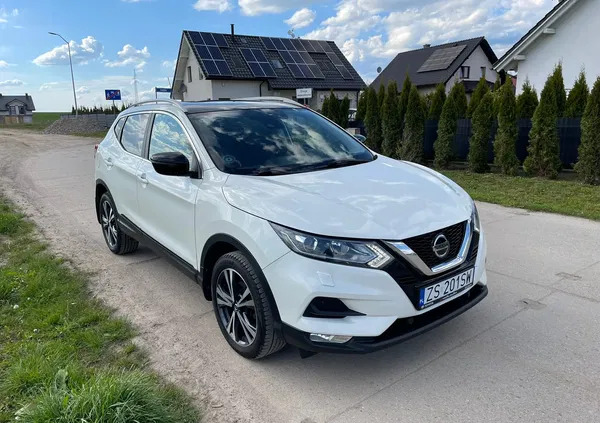 Nissan Qashqai cena 73900 przebieg: 138160, rok produkcji 2019 z Szczecin małe 211